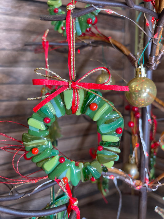 Fused Glass Holiday Wreath Ornament: Red berries