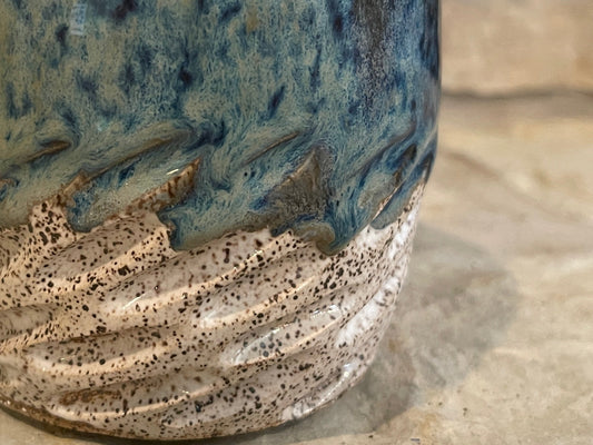 Stoneware coffee mug shades of blue P1002