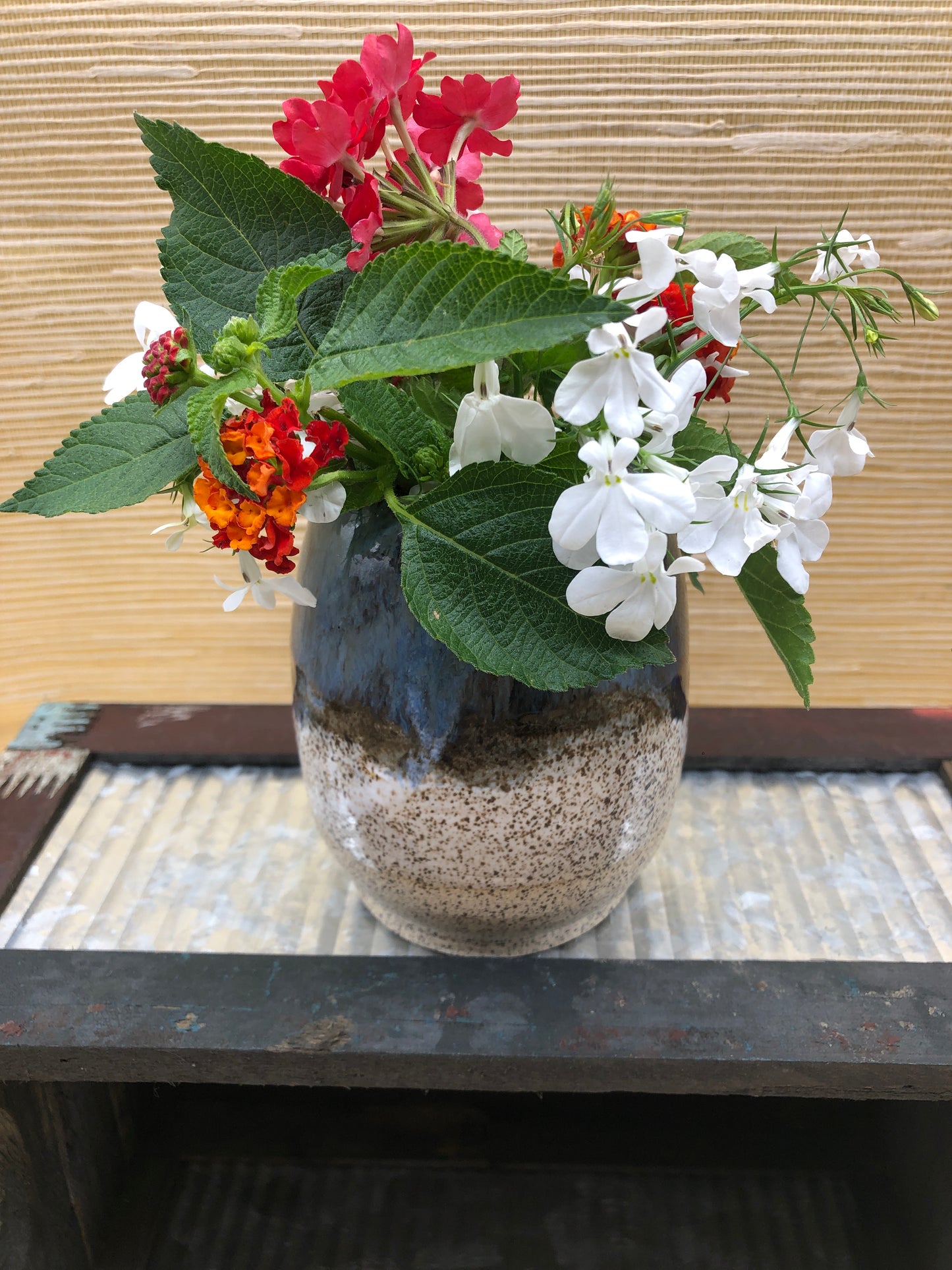 Small bouquet flower vase